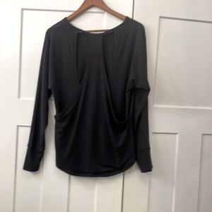 Gap Fit Black yoga top size small